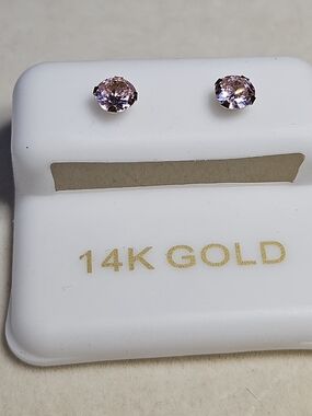 14K Solid Gold Pink Sapphire Stud Earrings